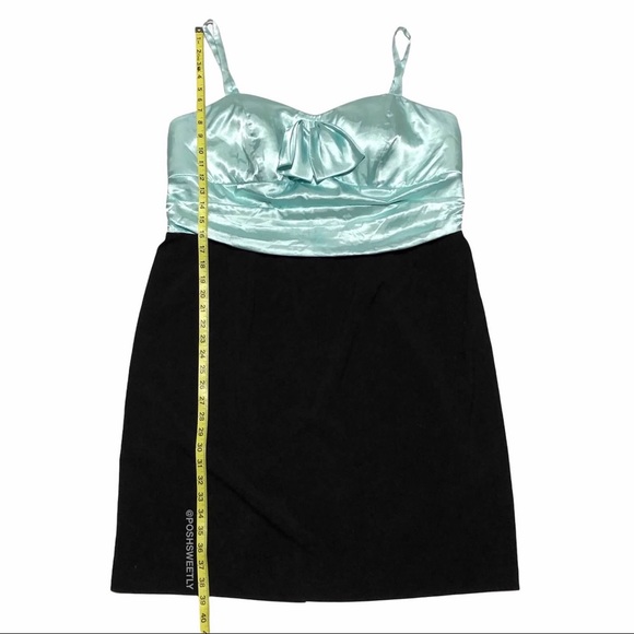 Torrid Retro Satin Dress - Picture 9 of 11